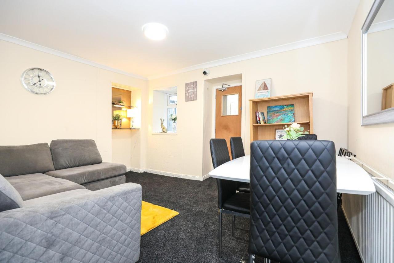 Modern Guest House - Central Inverness - Complimentary Snacks - Free Parking Экстерьер фото
