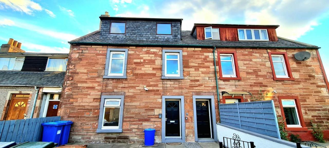 Modern Guest House - Central Inverness - Complimentary Snacks - Free Parking Экстерьер фото