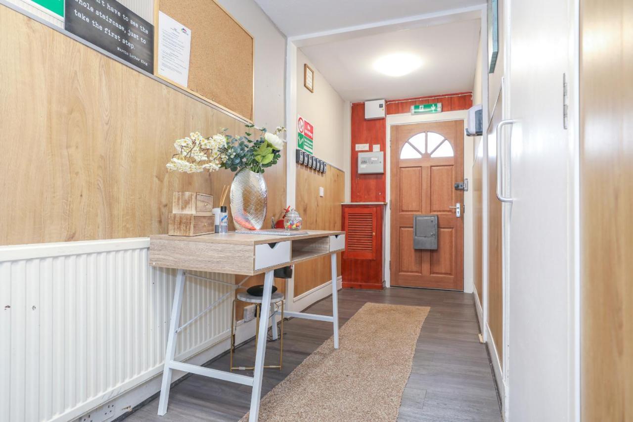 Modern Guest House - Central Inverness - Complimentary Snacks - Free Parking Экстерьер фото