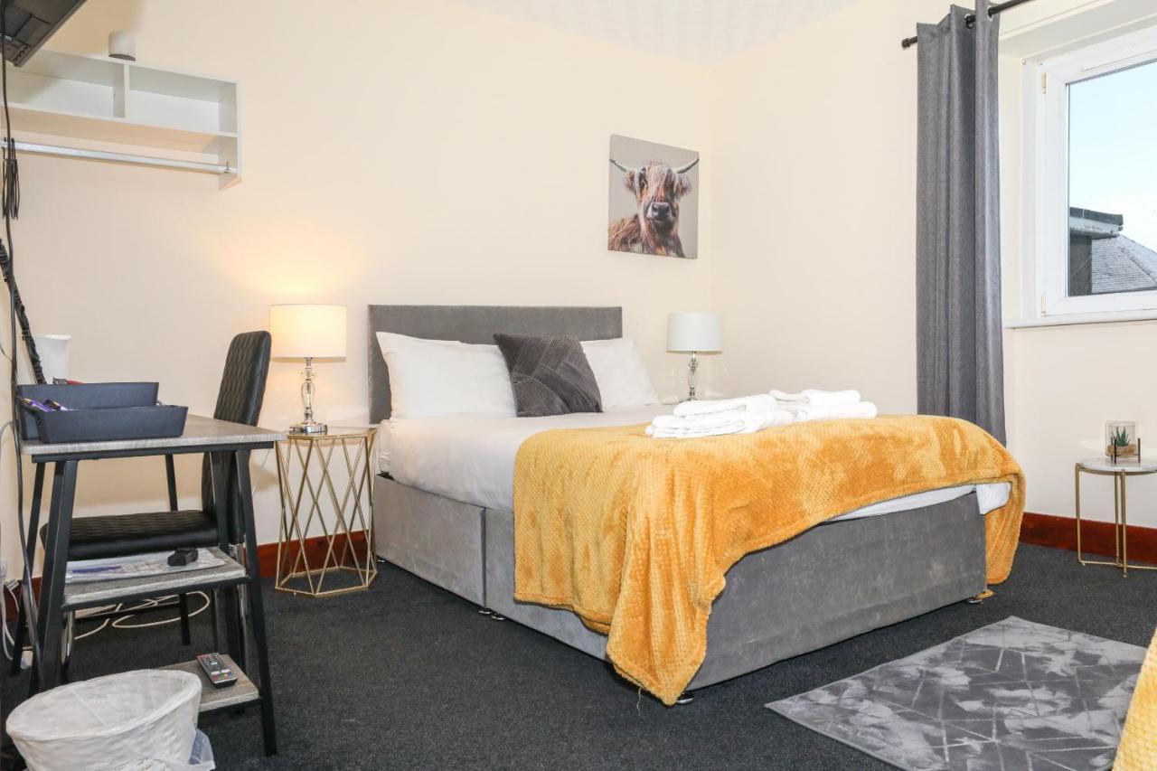 Modern Guest House - Central Inverness - Complimentary Snacks - Free Parking Экстерьер фото